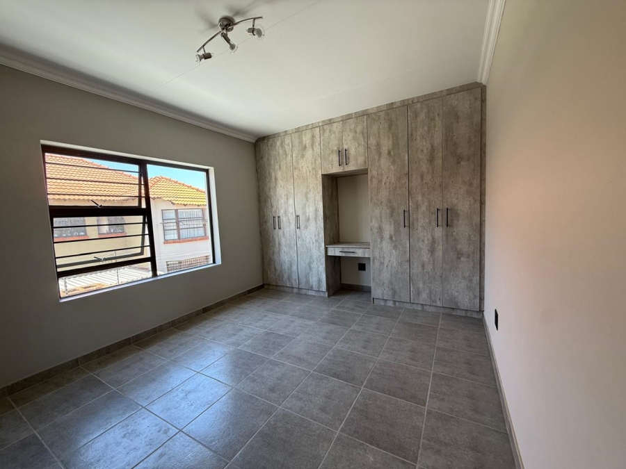 3 Bedroom Property for Sale in Waterkloof East North West